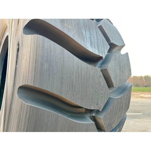 ميشلان 45/65R45 X D2 L5-42264321
