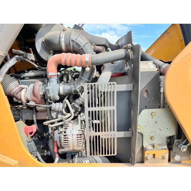 2023 كاس 851FX-42264394