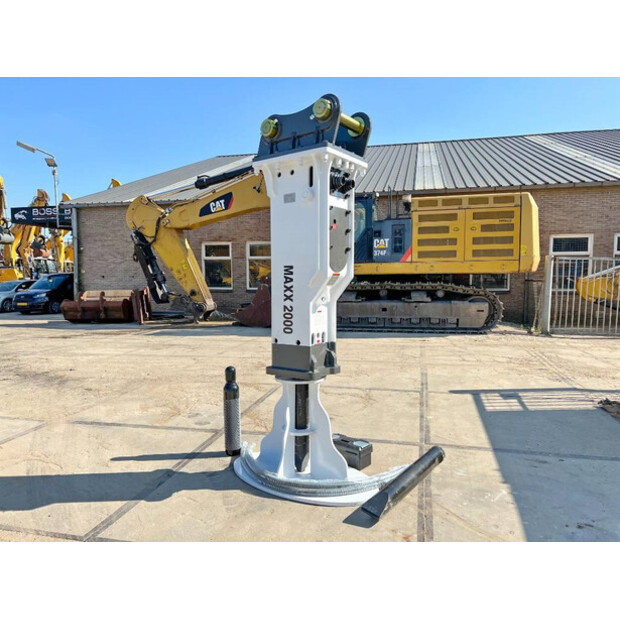 2025 Maxx 2000-42264406