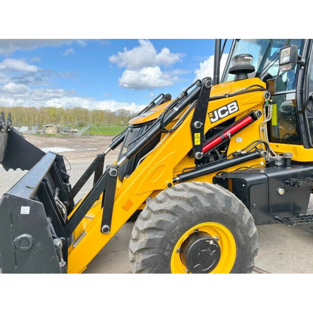 2024 JCB 3DX-42264465