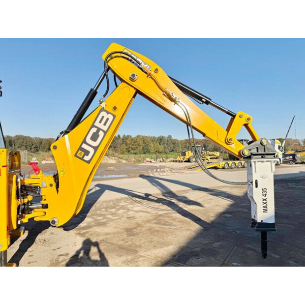 2024 JCB 3DX-42264971