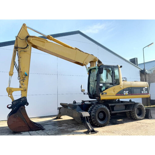 2002 كاتربيلر M322C-42265486