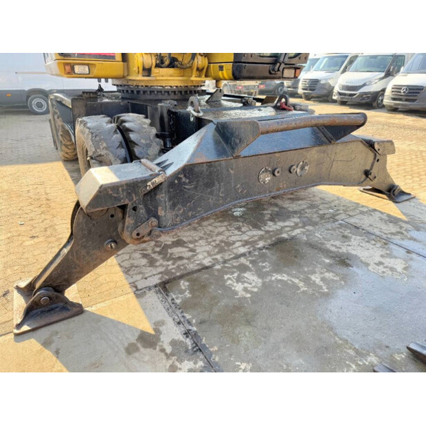 2002 كاتربيلر M322C-42265502