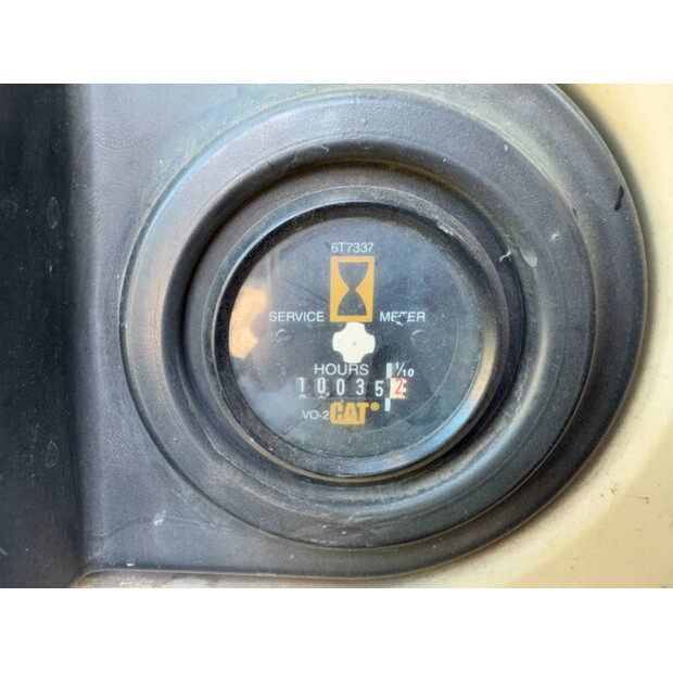 2002 كاتربيلر M322C-42265507