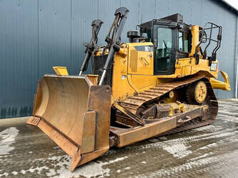 Image for DOZERS 2015 cat D6T XL