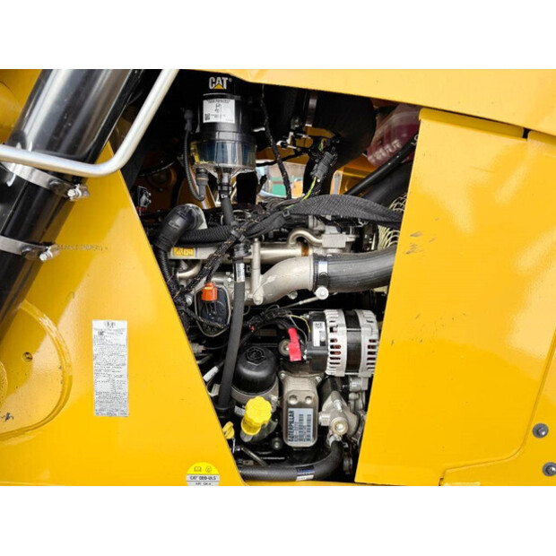 2025 Caterpillar 424-42266080