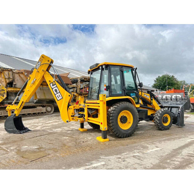 2024 JCB 3DX-42266155