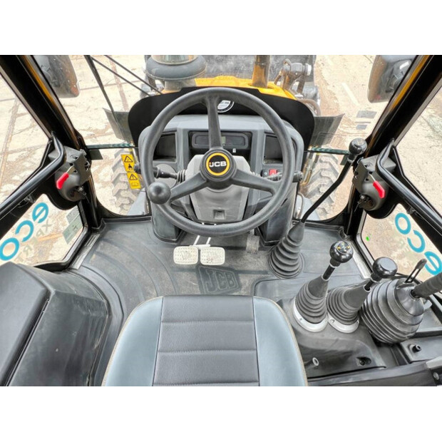 2024 JCB 3DX-42266158
