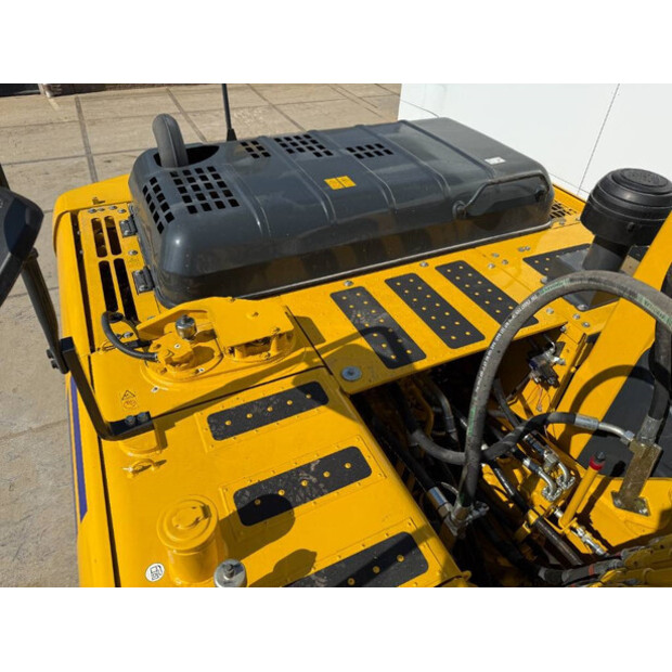 2024 Komatsu PC210LC-10M0-42267140