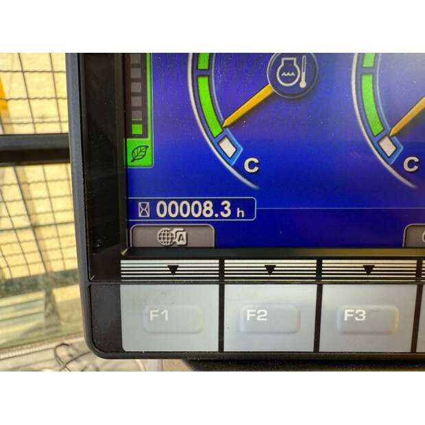 2025 كوماتسو PC210-10M0-42267646