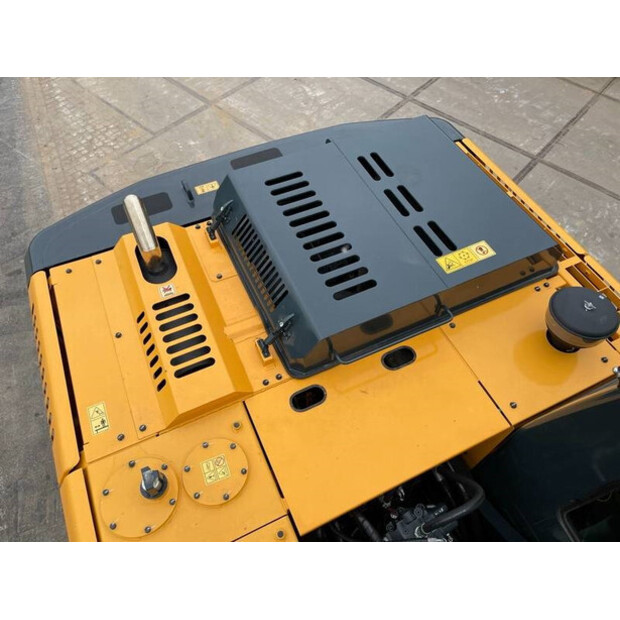 2025 هيونداي R245LR-42268058