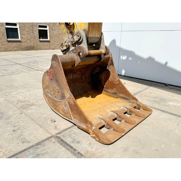 2011 Caterpillar 329ELN-42268431
