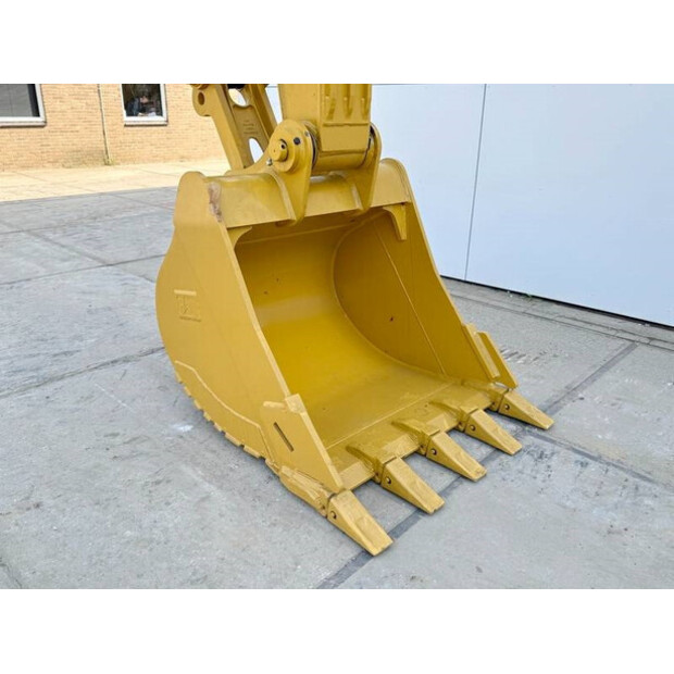 2025 Caterpillar 320D3 GC-42268719