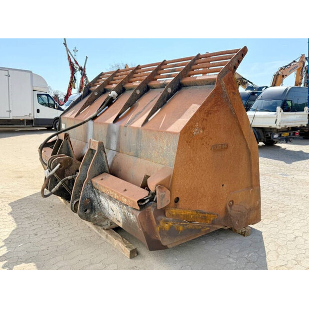 2016 Caterpillar 950M-42268976