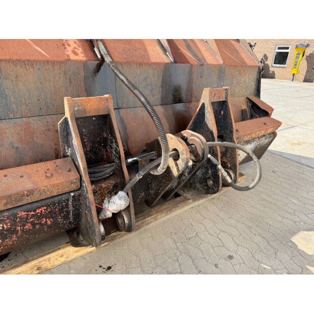 2016 Caterpillar 950M-42268984