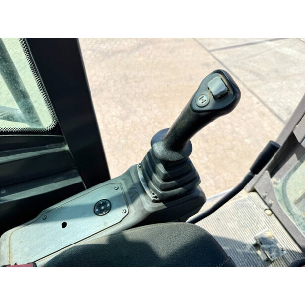 2015 ميكالاك 8MCR-42269032