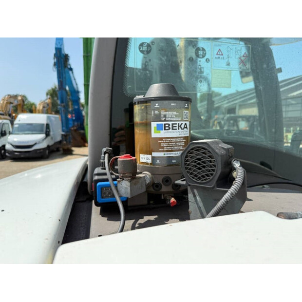 2015 ميكالاك 8MCR-42269050