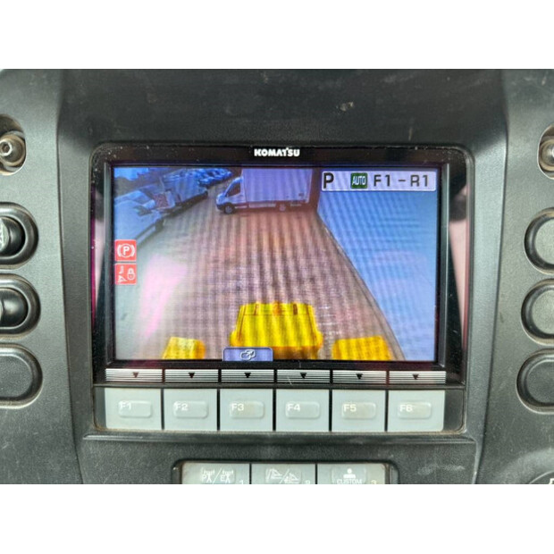 2018 كوماتسو D155AX-8-42271715