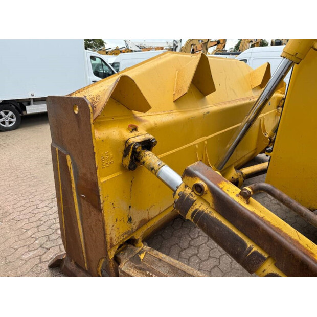 2018 كوماتسو D155AX-8-42271720