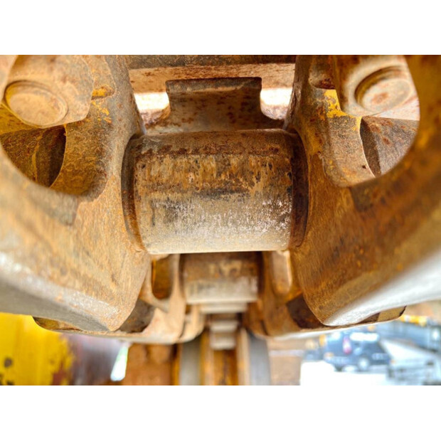 2016 Komatsu D61PXI-24-42271782