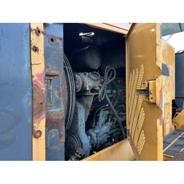 2002 فولفو G740B-42271964