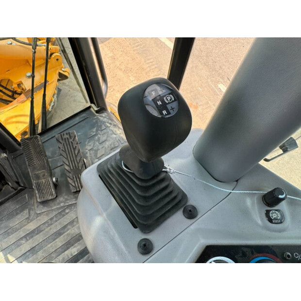 2015 Volvo G970-42272049