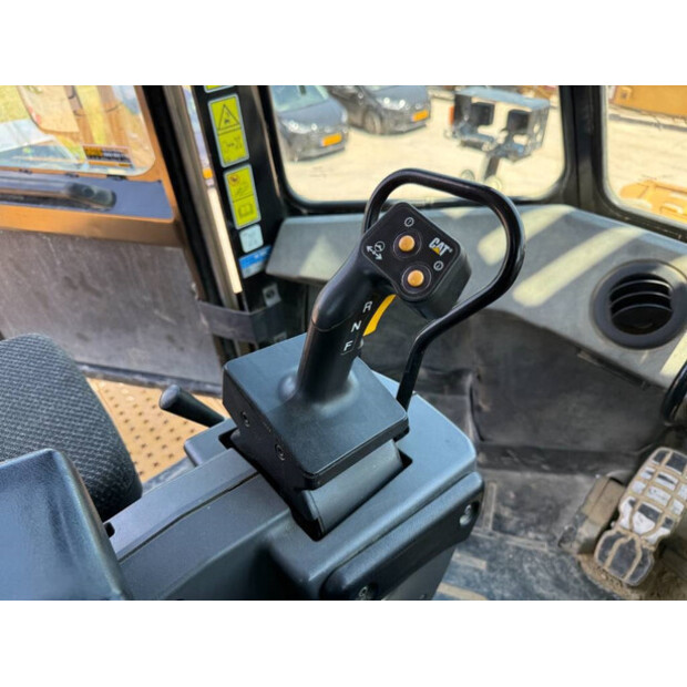 2018 Caterpillar 990K-42272824