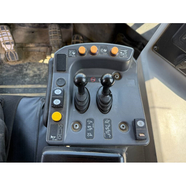 2018 Caterpillar 990K-42272825