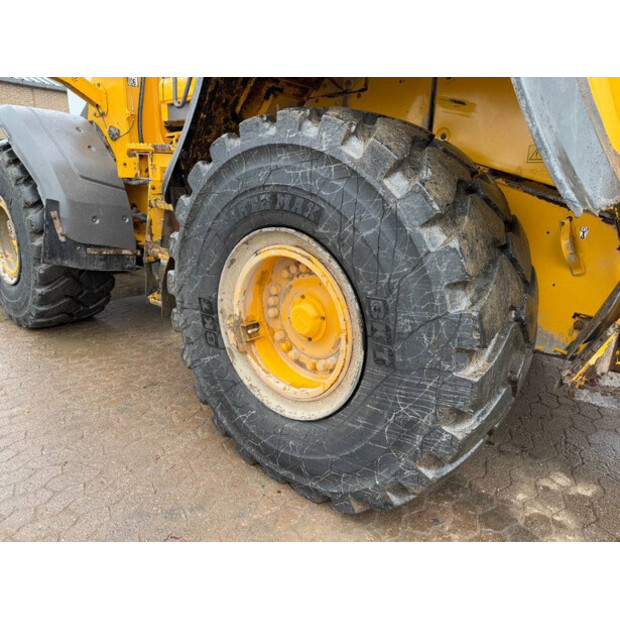 2012 فولفو L120G-42272924