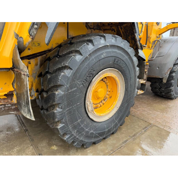 2012 فولفو L120G-42272925