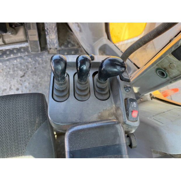 2018 Volvo L220H-42272990
