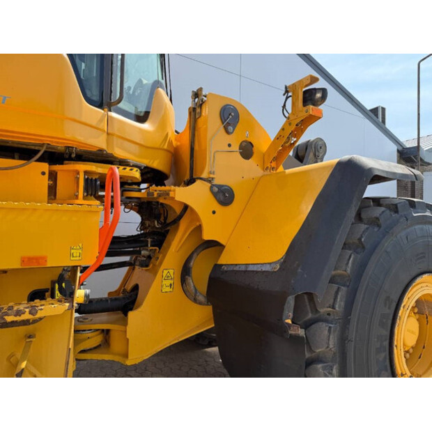 2018 Volvo L220H-42273001