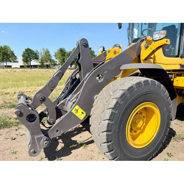 2015 Volvo L60H-42273090