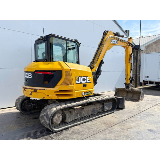 2019 جيه سي بي 86C-1-42273141