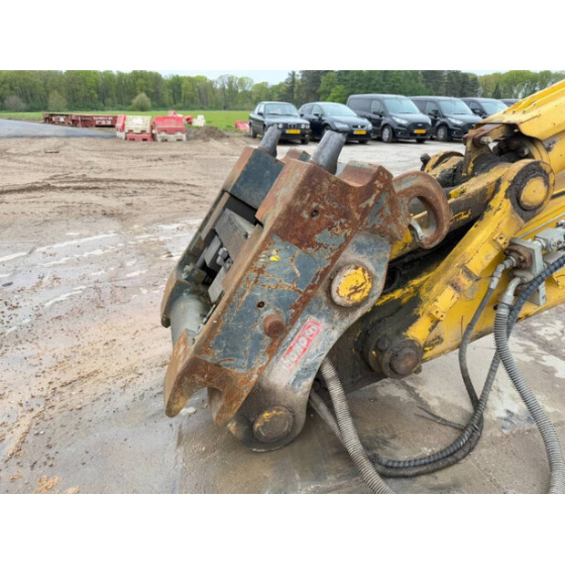 2016 Komatsu PC490LC-10-42273217