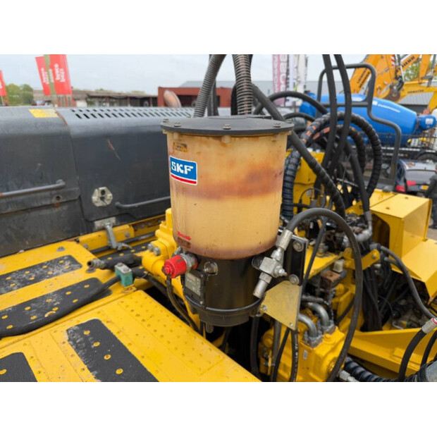 2016 Komatsu PC490LC-10-42273224