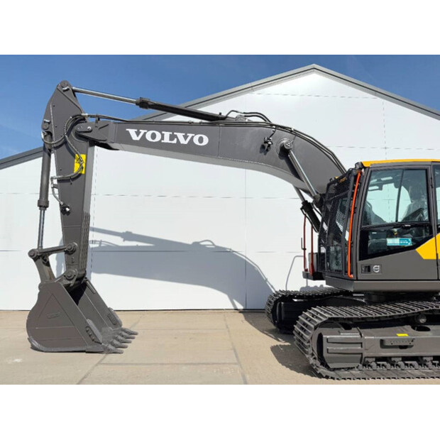 2025 Volvo EC210-42273260