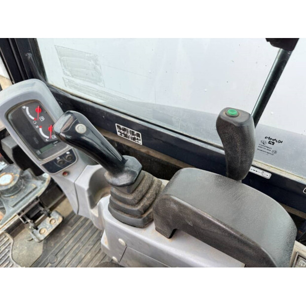 2019 KUBOTA KX027-4-42273312