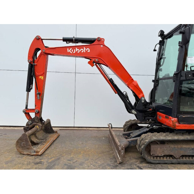 2019 KUBOTA KX027-4-42273315
