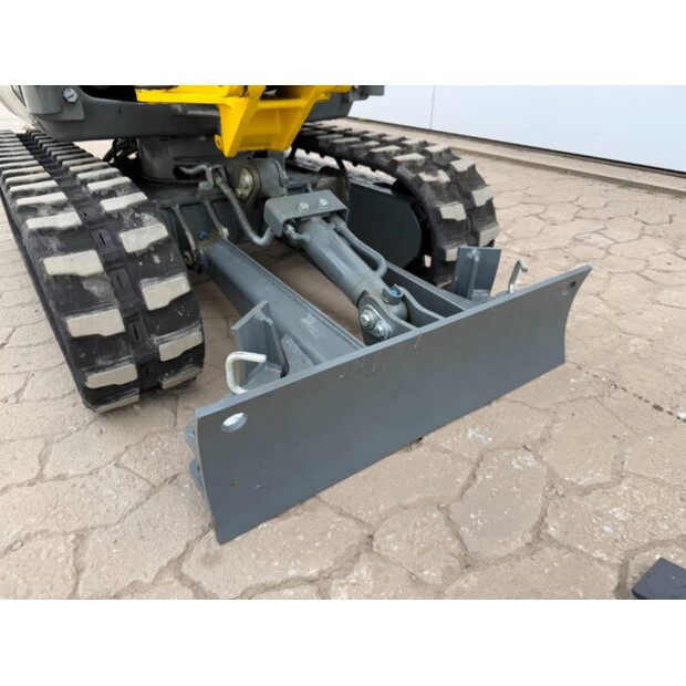 2018 WACKER NEUSON 803-42273377