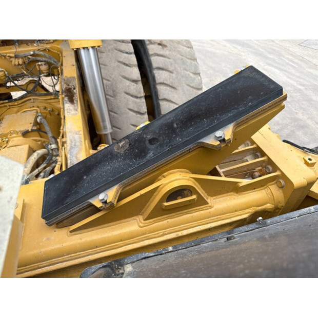 2012 Caterpillar 777G-42273483