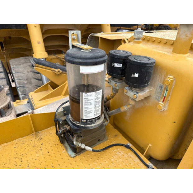 2012 Caterpillar 777G-42273484