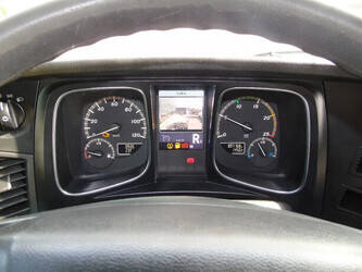 2013-mercedes-benz-actros-1842-1317048-42273823