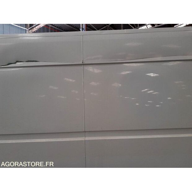 2014 NISSAN NV400-42287530
