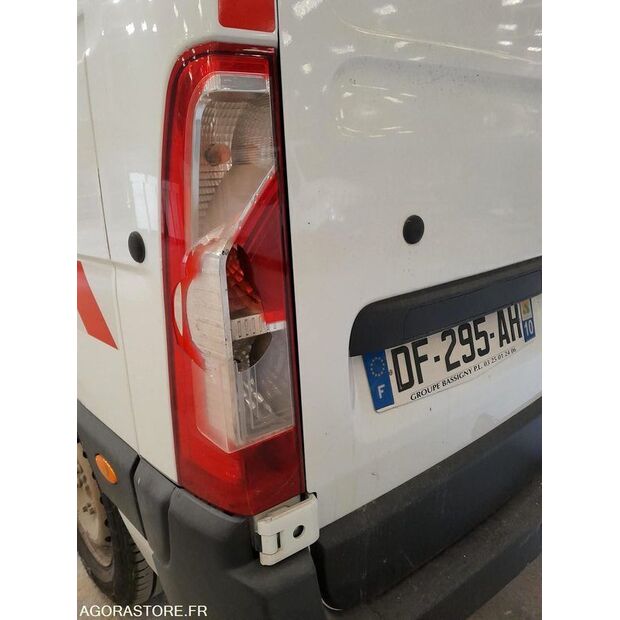 2014 NISSAN NV400-42287533