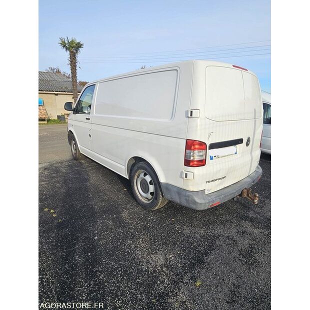 2013 Volkswagen T5-42287578