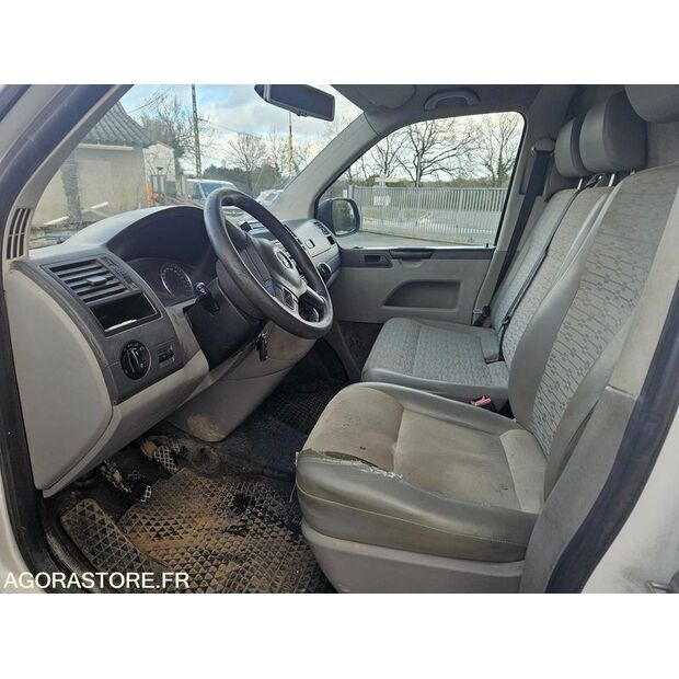 2013 Volkswagen T5-42287580