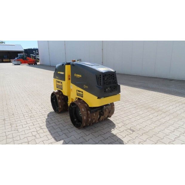2025 BOMAG BMP 8500-42288081