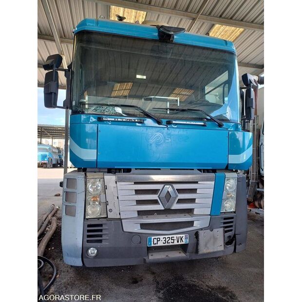 2009 Renault Magnum-42300957