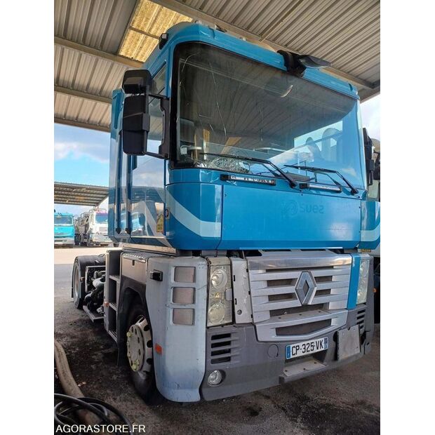 2009 Renault Magnum-42300958